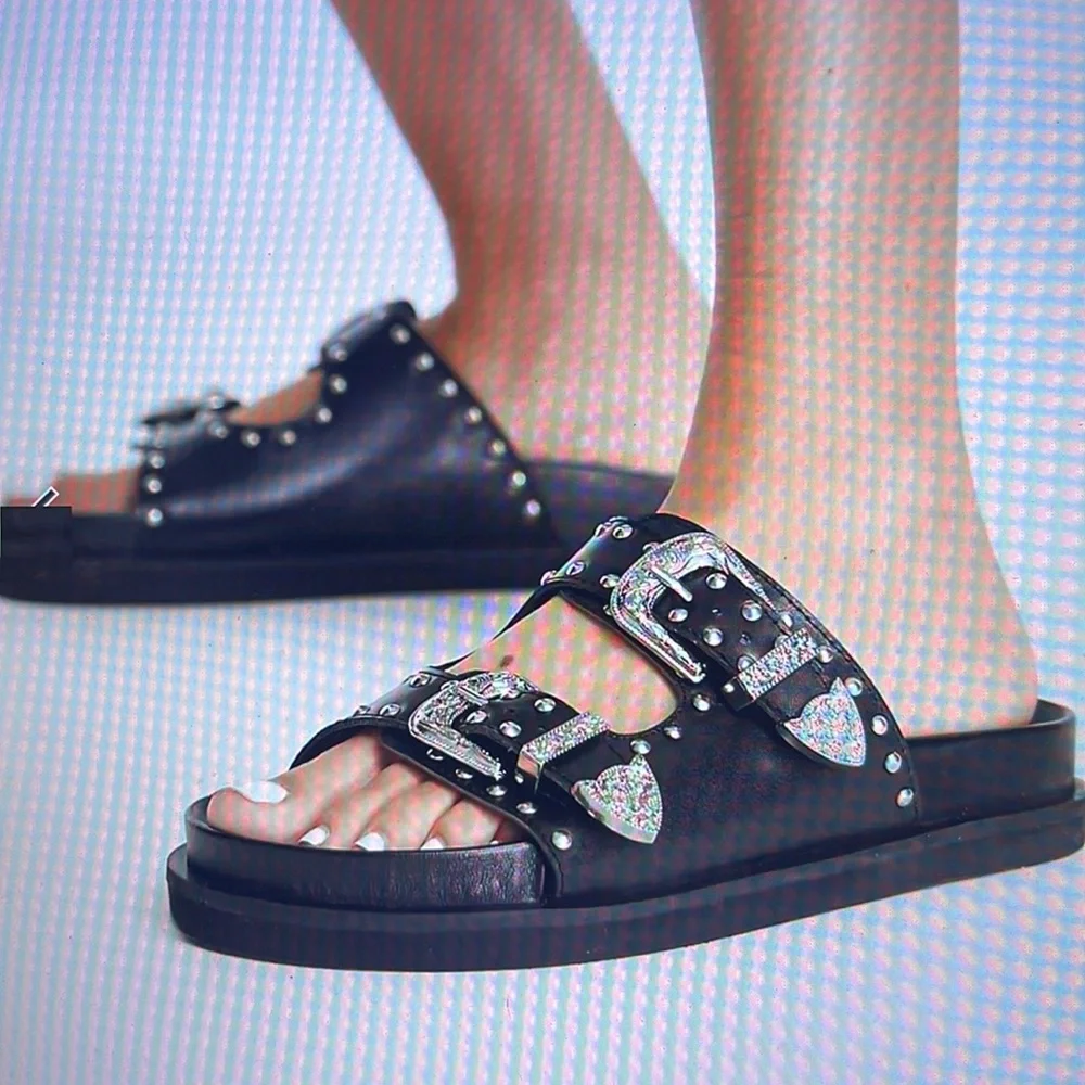 Schuh Treasure Leather Studded Slide Sandals - Picture 3 of 11